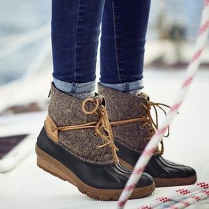 Sperry saltwater wedge tide wool duck boots size 8